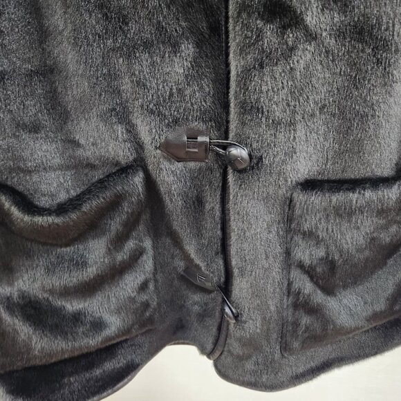 NWT Universal Thread Faux Fur Toggle Jacket in Black – Size XL - Picture 8 of 14